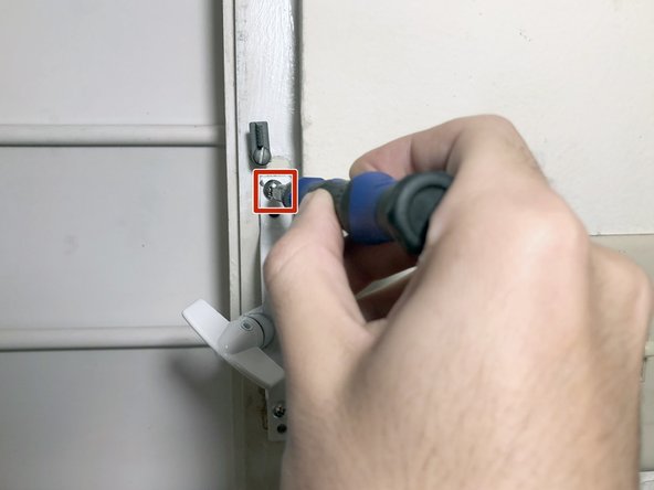 Window Operator Link Replacement: step 3, image 2 of 3