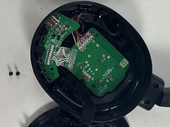 Edifier W820NB Plus I/O Board Replacement, I/O Board: crwdns2935265:010crwdnd2935265:03crwdnd2935265:03crwdne2935265:0