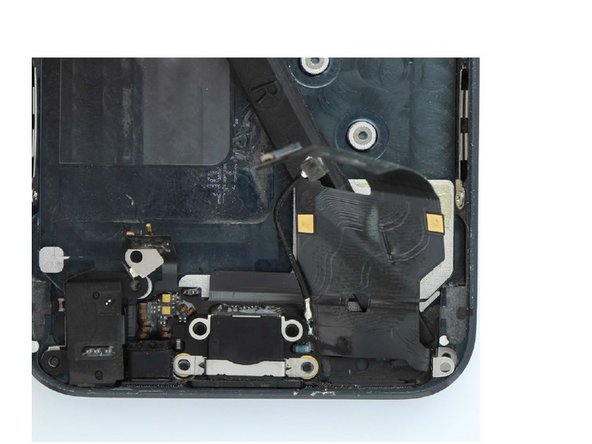 iPhone 5 Dock Connector Replacement FR, Removing everything: crwdns2935265:014crwdnd2935265:02crwdnd2935265:03crwdne2935265:0