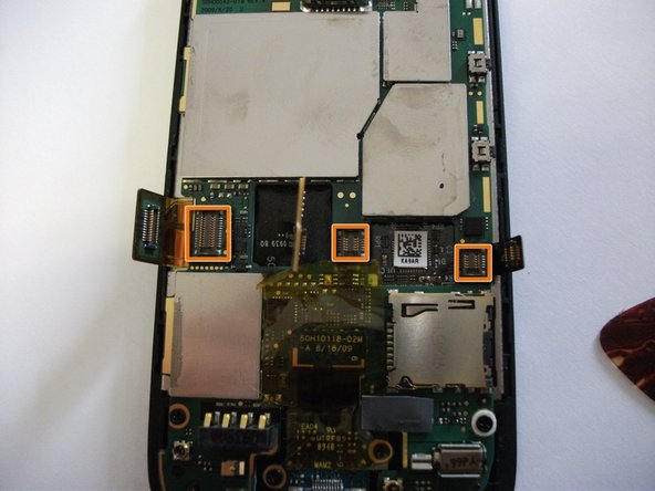 HTC Droid Eris Digitizer or LCD Screen Replacement: 步骤 5 中的图像 2，2
