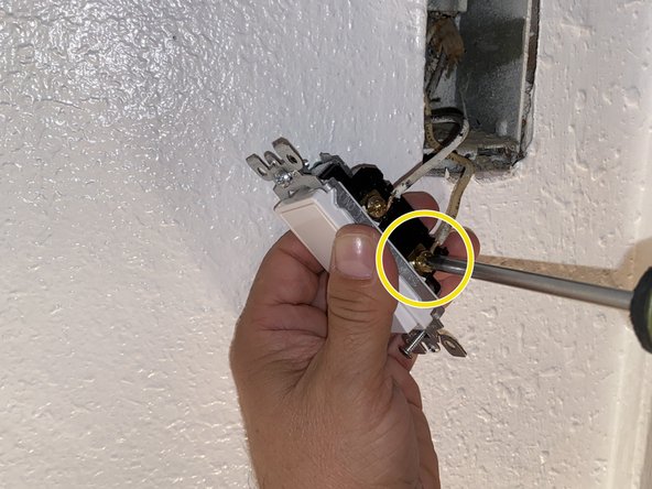 Illuminated Light Switch Replacement: crwdns2935265:04crwdnd2935265:03crwdnd2935265:03crwdne2935265:0