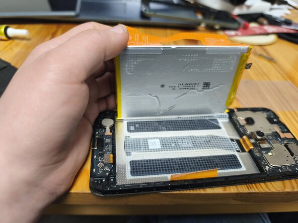 Redmi A3 Screen Replacement, Remove battery: step 7, image 3 of 3