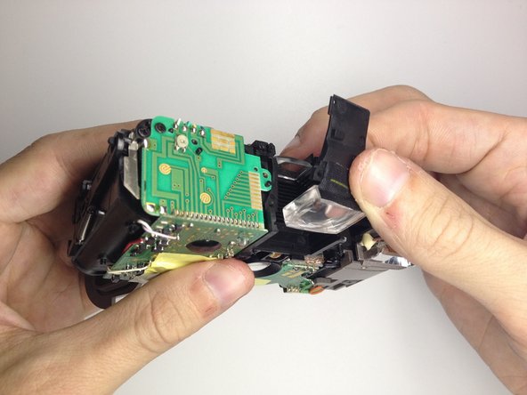 Disassembling Kodak Advantix F350 View Finder: crwdns2935265:023crwdnd2935265:02crwdnd2935265:02crwdne2935265:0