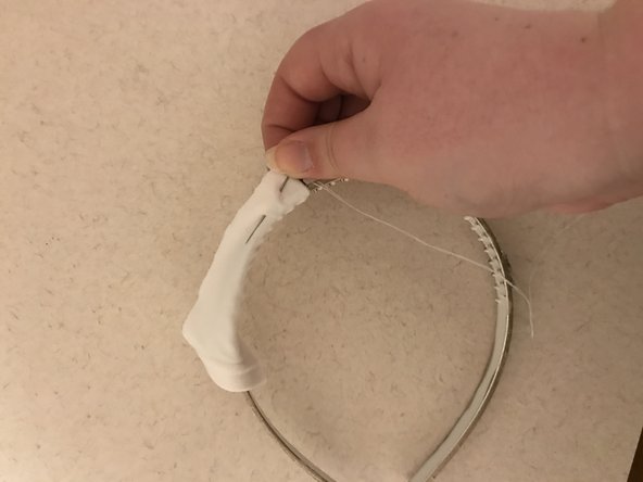 How to Fix Your Cosplay Rabbit Ears: crwdns2935265:07crwdnd2935265:02crwdnd2935265:03crwdne2935265:0