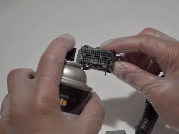 How to Repair a 2010-2014 Ford Mustang Smart Junction Box: step 15, image 1 of 3