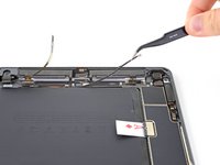 iPad 7 Logic Board Replacement