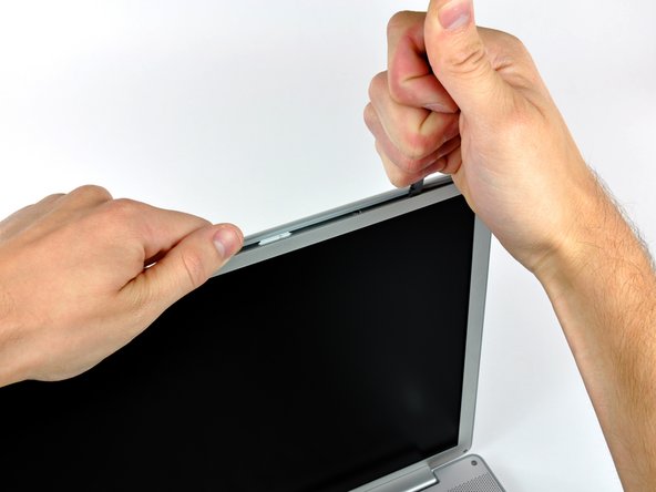 PowerBook G4 Aluminum 15" 1-1.5 GHz Rear Display Bezel Replacement: crwdns2935265:07crwdnd2935265:02crwdnd2935265:02crwdne2935265:0