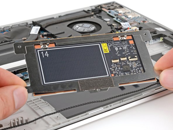 HP EliteBook 840 Aero G8 Touchpad Replacement, Remove the touchpad: crwdns2935265:014crwdnd2935265:03crwdnd2935265:03crwdne2935265:0