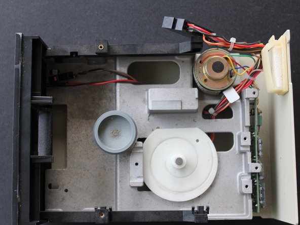 Apple Disk II Floppy Disk Subsystem Teardown and Optical Drive Conversion, Remaining components: step 14, image 1 of 1