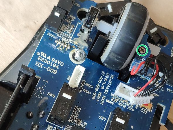 Roccat Tyon omron switch Replacement, free the PCB: crwdns2935265:05crwdnd2935265:02crwdnd2935265:03crwdne2935265:0