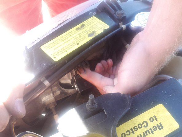 Headlight Bulb Replacement: crwdns2935265:03crwdnd2935265:02crwdnd2935265:03crwdne2935265:0