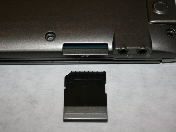 Portege Z830-S8302 Internal Cooling Fan Replacement: crwdns2935265:03crwdnd2935265:03crwdnd2935265:03crwdne2935265:0