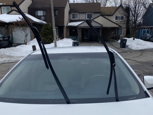 2014 Toyota Camry Windshield Wipers Replacement, Windshield Wipers: crwdns2935265:01crwdnd2935265:03crwdnd2935265:03crwdne2935265:0