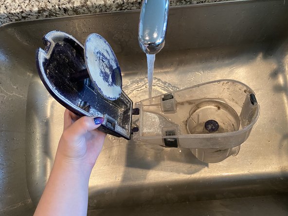 How to Unclog a Shark Rocket Deluxe Pro Vacuum: crwdns2935265:06crwdnd2935265:02crwdnd2935265:03crwdne2935265:0