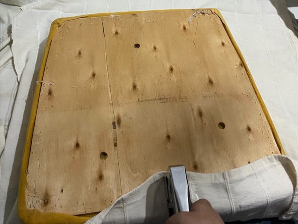 Dinning Chair Seat Cushion and Upholstery Replacement: crwdns2935265:04crwdnd2935265:02crwdnd2935265:03crwdne2935265:0