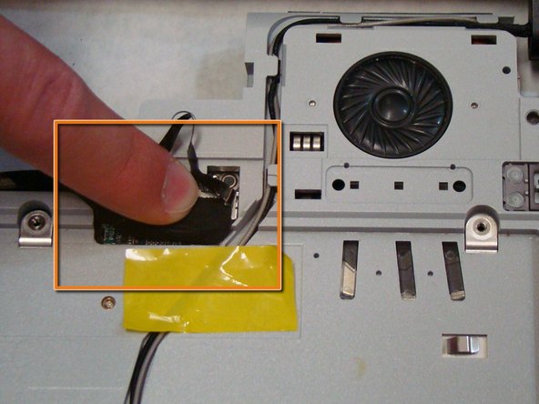 Sony Vaio VGN-FS640 LCD Screen Replacement: crwdns2935265:028crwdnd2935265:02crwdnd2935265:03crwdne2935265:0