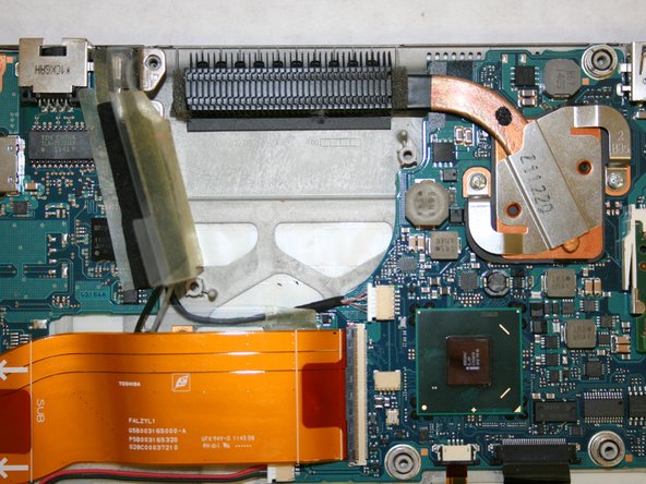 Portege Z830-S8302 Internal Cooling Fan Replacement: crwdns2935265:08crwdnd2935265:02crwdnd2935265:02crwdne2935265:0