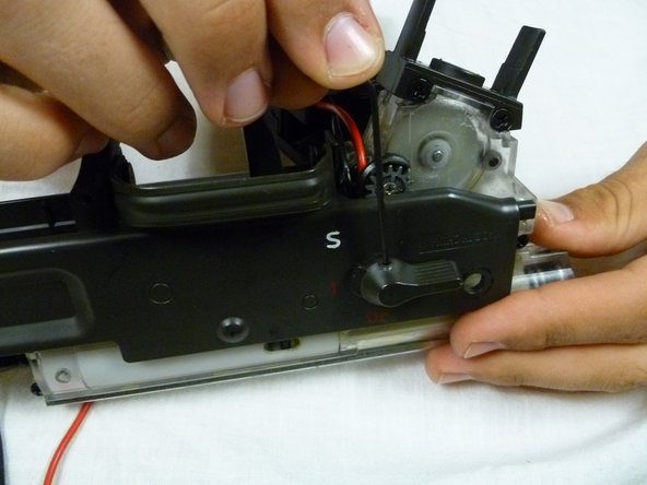 SG 552-1 Commando Gearbox Replacement: crwdns2935265:010crwdnd2935265:02crwdnd2935265:02crwdne2935265:0
