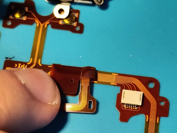 Sony A7 II Top Flex Cable replacement, Bending time: crwdns2935265:031crwdnd2935265:03crwdnd2935265:03crwdne2935265:0