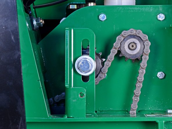 Classen Sod Cutter HSC18AHD 2018 Upper Drive Chain Replacement: crwdns2935265:014crwdnd2935265:02crwdnd2935265:03crwdne2935265:0