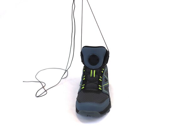 How to Replace a Dial-Lace System in a Hiking Boot, Repeat the lacing: crwdns2935265:09crwdnd2935265:03crwdnd2935265:03crwdne2935265:0