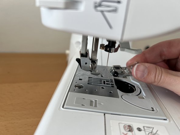 How to Fix a Squeaky Brother SC 9500 Computerized Sewing Machine: step 4, image 3 of 3