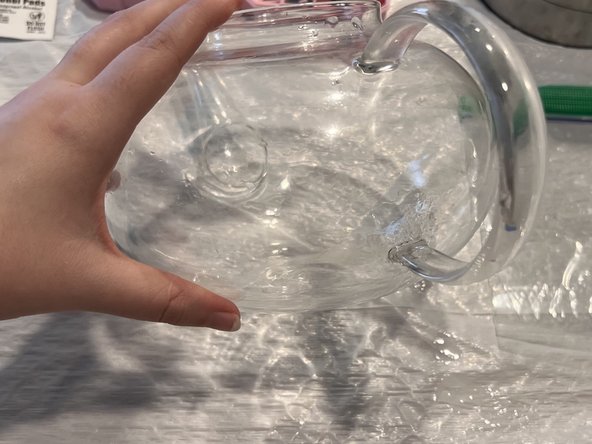 How to Fix Cracked Glassware with Food Safe Resin: crwdns2935265:08crwdnd2935265:02crwdnd2935265:02crwdne2935265:0