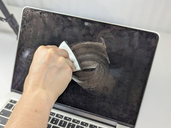 Removing the Anti-Glare Coating from a MacBook Pro Screen: step 4, image 2 of 2