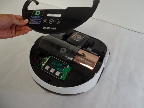 Samsung POWERbot VR9000 Right Driving Wheel Replacement: crwdns2935265:04crwdnd2935265:03crwdnd2935265:03crwdne2935265:0