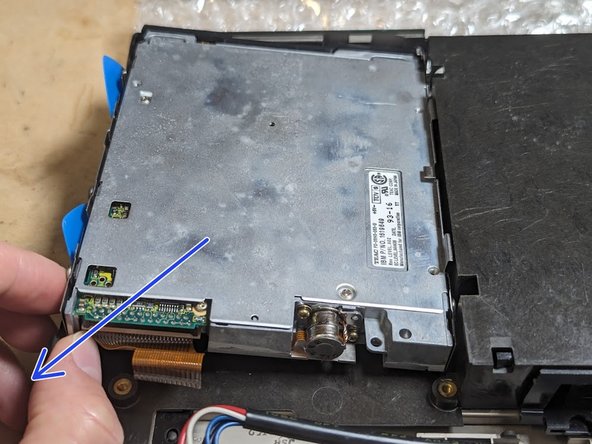 IBM Thinkpad 700C Disassembly, Floppy Drive: crwdns2935265:030crwdnd2935265:03crwdnd2935265:03crwdne2935265:0
