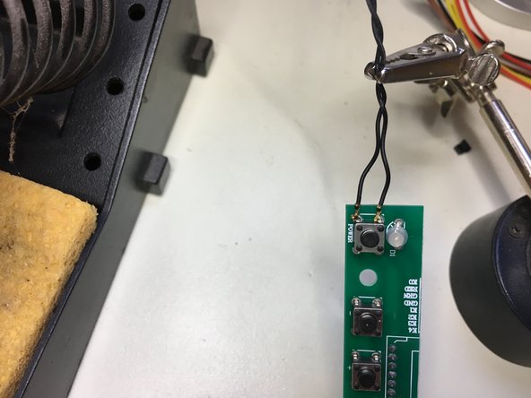 How to build a display using a iMac: step 9, image 3 of 3