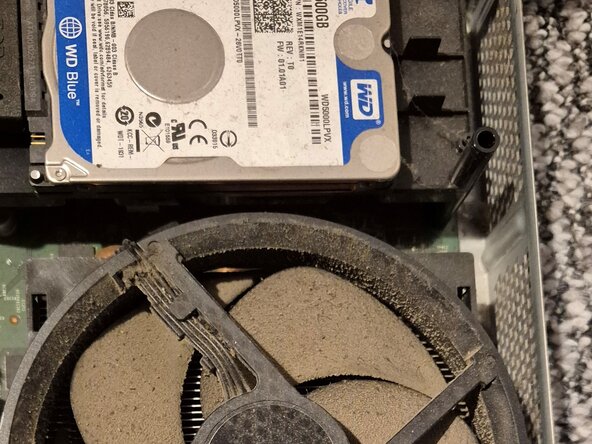 Microsoft Game Console Teardown: 手順 5、 3の画像 2