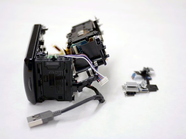 Sony Handycam HDR-CX380 LCD Screen  Replacement: crwdns2935265:026crwdnd2935265:02crwdnd2935265:02crwdne2935265:0