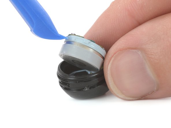 Samsung Galaxy Buds Plus Battery Replacement, Lift the core assembly: crwdns2935265:07crwdnd2935265:03crwdnd2935265:03crwdne2935265:0