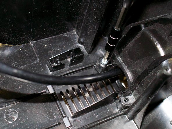 Bissell OptiClean Cyclonic Vacuum Cord w/ Reel Replacement: crwdns2935265:024crwdnd2935265:02crwdnd2935265:02crwdne2935265:0