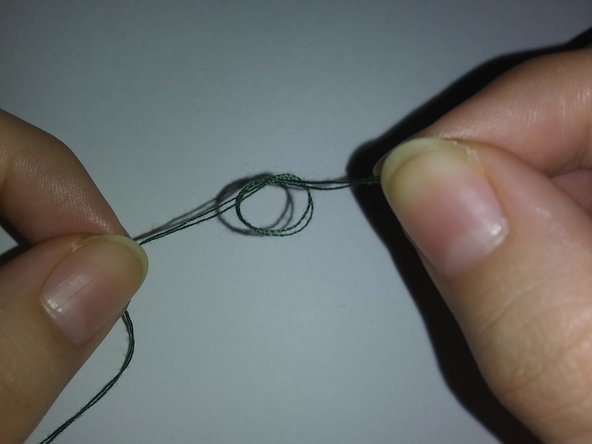 How to Hand Sew A Small Hole in Clothing: crwdns2935265:03crwdnd2935265:03crwdnd2935265:03crwdne2935265:0