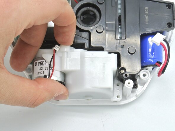 Disassembling the Root Coding Robot, Motors: crwdns2935265:06crwdnd2935265:02crwdnd2935265:03crwdne2935265:0