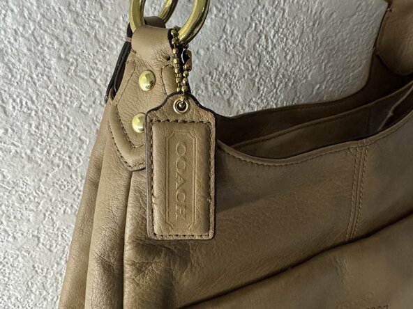 Coach Purse Tag Repair, Coach Purse Tag Repair: step 1, image 1 of 2