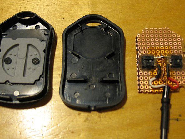 Adding a Remote Page Turning Switch to the Kindle 3: crwdns2935265:09crwdnd2935265:02crwdnd2935265:03crwdne2935265:0