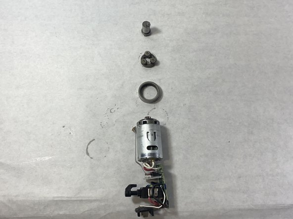 Milwaukee M12 2457-20 Disassembly: crwdns2935265:05crwdnd2935265:02crwdnd2935265:02crwdne2935265:0