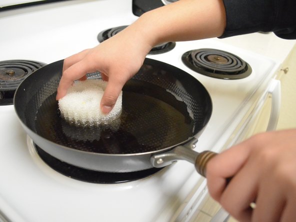 How to Restore a Burnt Wok: step 6, image 2 of 2