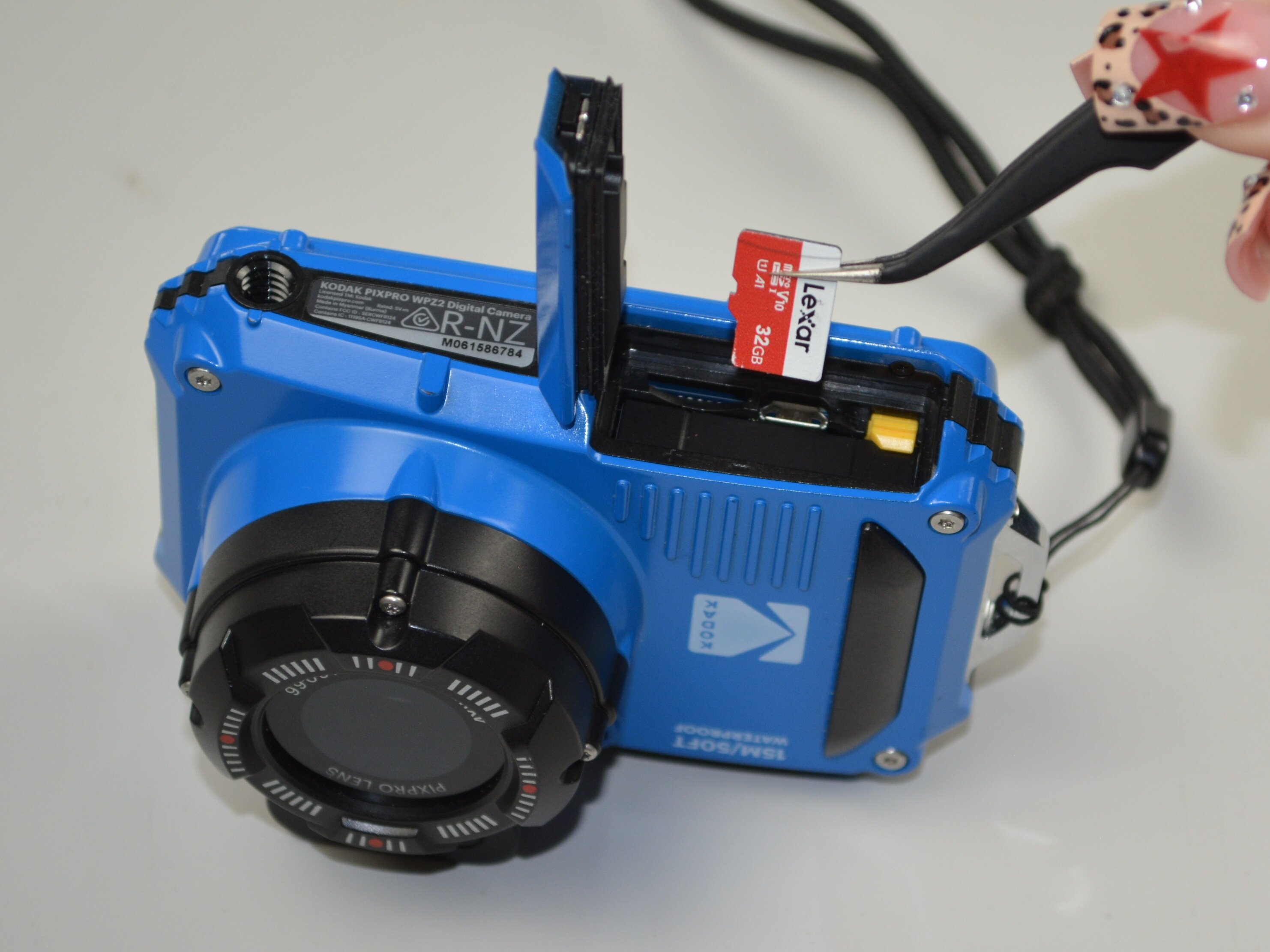 Kodak PIXPRO WPZ2 SD Card Replacement - iFixit Repair Guide