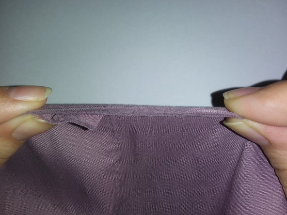 How to Hand Sew A Small Hole in Clothing: crwdns2935265:04crwdnd2935265:02crwdnd2935265:03crwdne2935265:0