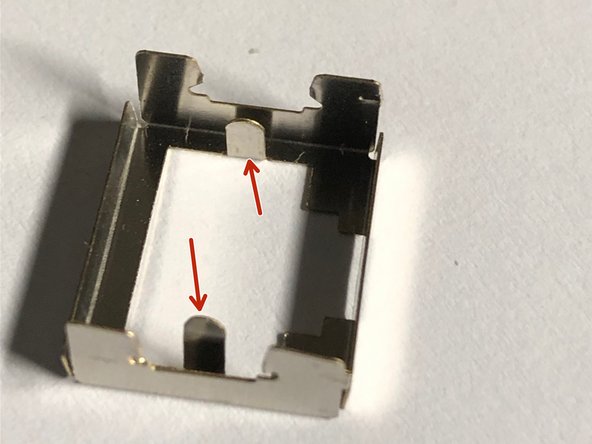 Repair Broken LAN Socket "Click Retainer" RJ45 socket: 步骤 3 中的图像 2，3