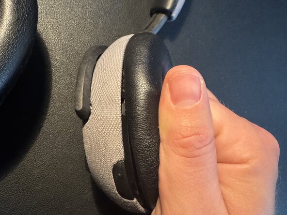 B&W PX7 Noise and cutoffs at the left headphone, Headphone left: crwdns2935265:01crwdnd2935265:03crwdnd2935265:03crwdne2935265:0