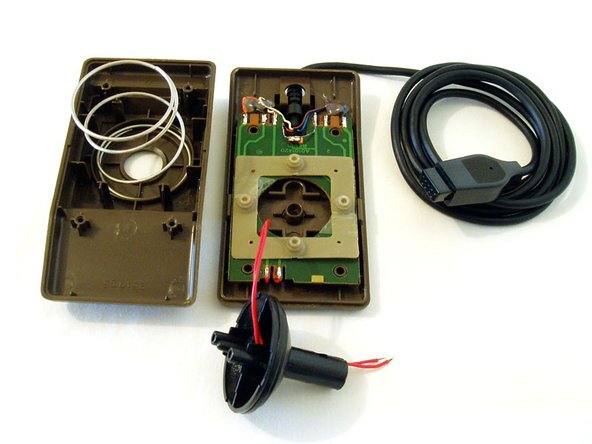 Commodore 1341 Joystick Teardown: crwdns2935265:03crwdnd2935265:02crwdnd2935265:03crwdne2935265:0