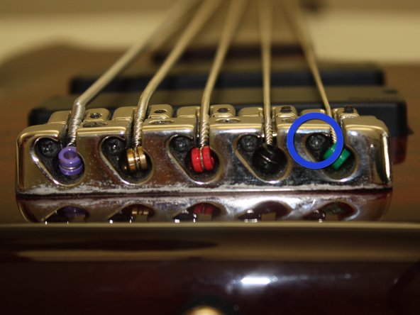 Ibanez 5 String Bass Model SR405QM Intonation Adjustment: crwdns2935265:017crwdnd2935265:02crwdnd2935265:02crwdne2935265:0