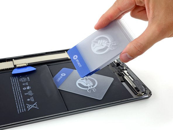 iPad Air LTE Battery Replacement: crwdns2935265:051crwdnd2935265:02crwdnd2935265:02crwdne2935265:0