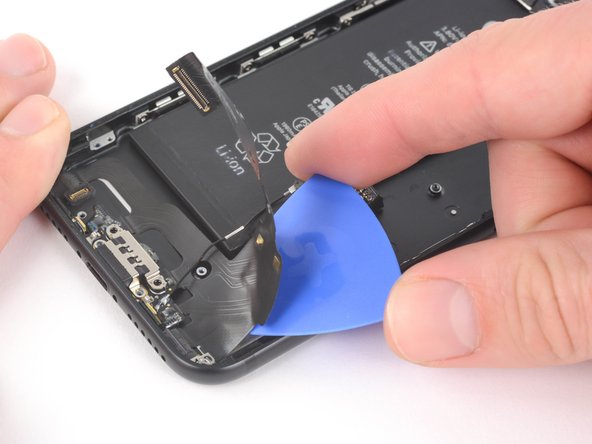 iPhone 7 Lightning Connector Assembly Replacement: crwdns2935265:063crwdnd2935265:02crwdnd2935265:02crwdne2935265:0