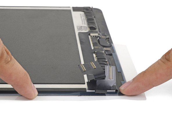iPad Display Assembly 3 Pc. Adhesive Application: crwdns2935265:05crwdnd2935265:03crwdnd2935265:03crwdne2935265:0